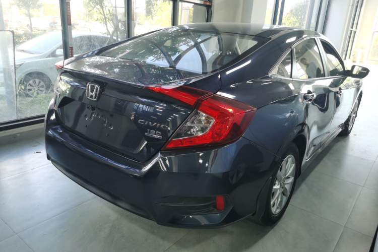 Used Honda Civic 2016 180TURBO CVT Comfort Version Rear Right 45 Deg