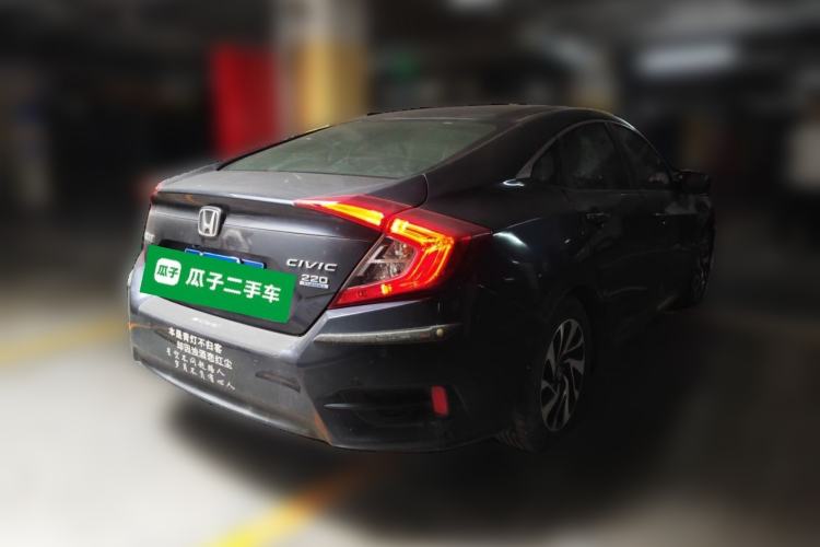 Used Honda Civic 2016 220TURBO Manual Luxury Edition Rear Right 45 Deg