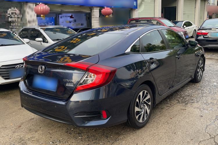 Used Honda Civic 2016 220TURBO CVT Luxury Edition Rear Right 45 Deg