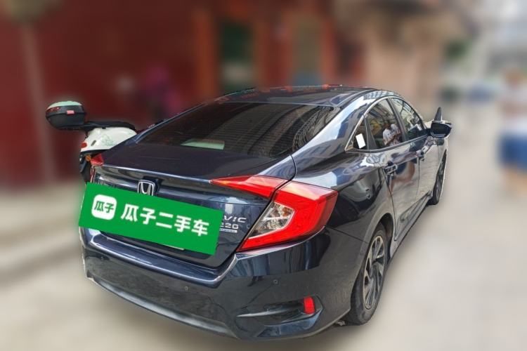 Used Honda Civic 2016 220TURBO CVT Luxury Edition Rear Right 45 Deg