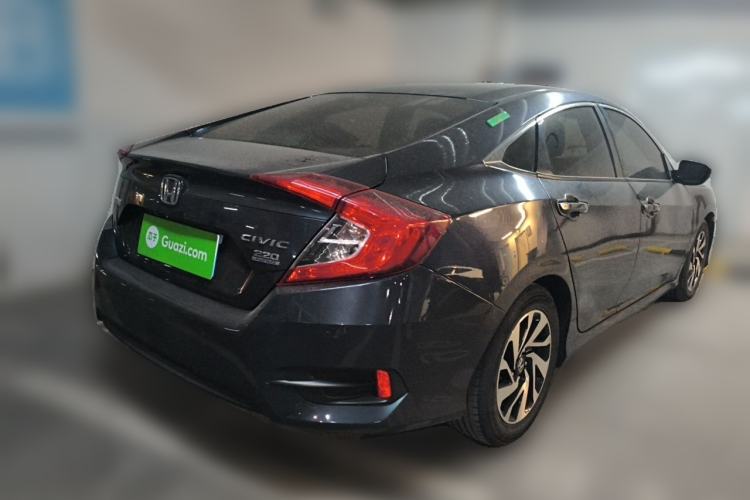 Used Honda Civic 2016 220TURBO CVT Luxury Edition Rear Right 45 Deg