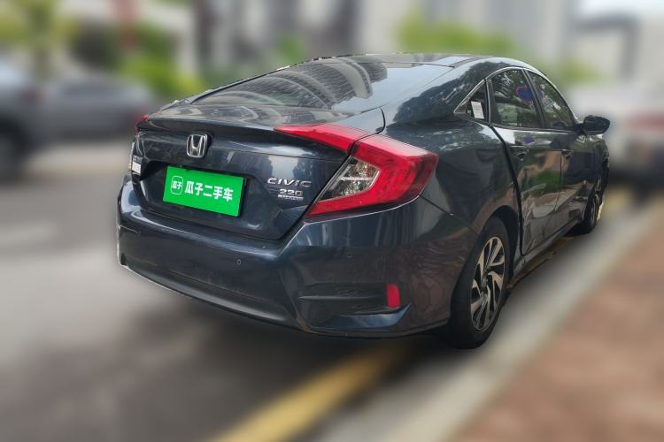 Used Honda Civic 2016 220TURBO CVT Luxury Edition Rear Right 45 Deg