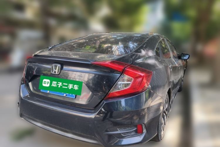 Used Honda Civic 2016 220TURBO CVT Luxury Edition Rear Right 45 Deg