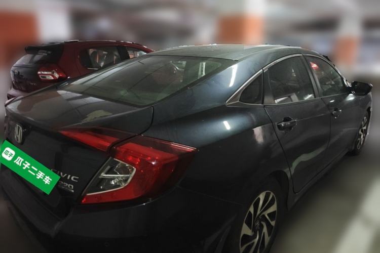 Used Honda Civic 2016 220TURBO CVT Luxury Edition Rear Right 45 Deg
