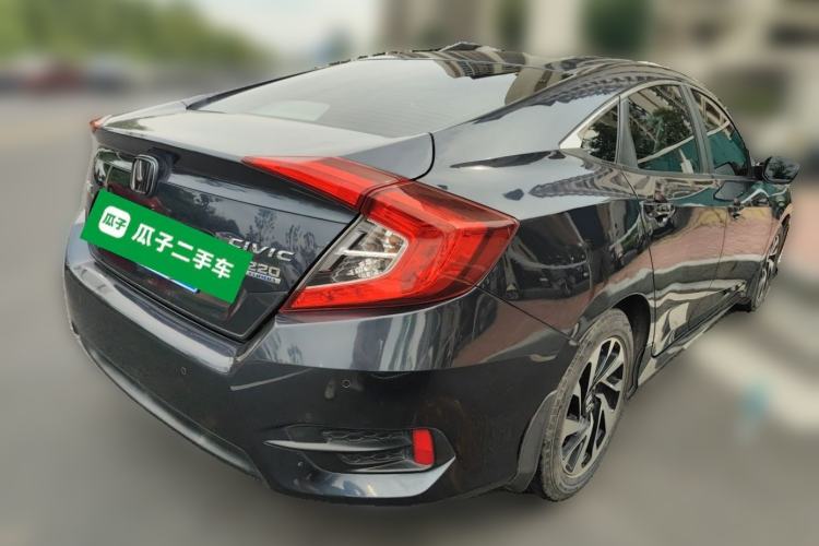 Used Honda Civic 2016 220TURBO CVT Luxury Edition Rear Right 45 Deg