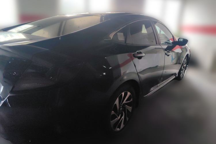Used Honda Civic 2016 220TURBO CVT Luxury Edition Rear Right 45 Deg