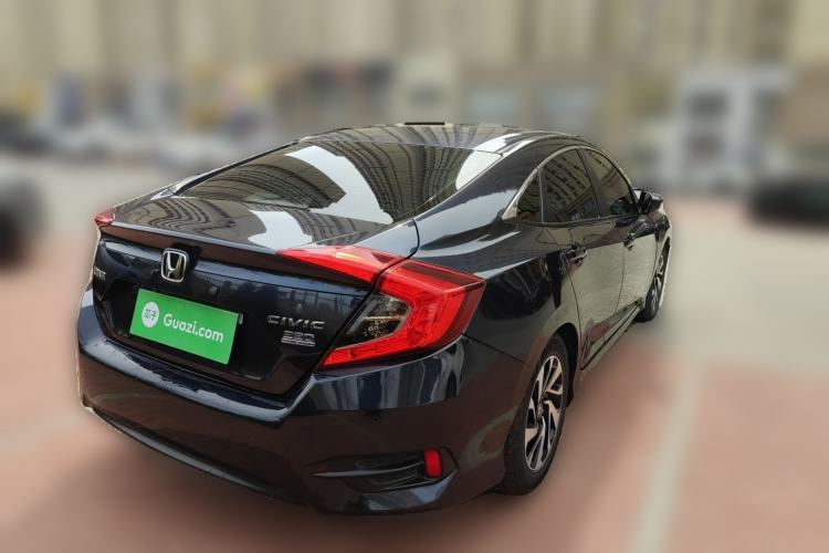Used Honda Civic 2016 220TURBO CVT Luxury Edition Rear Right 45 Deg