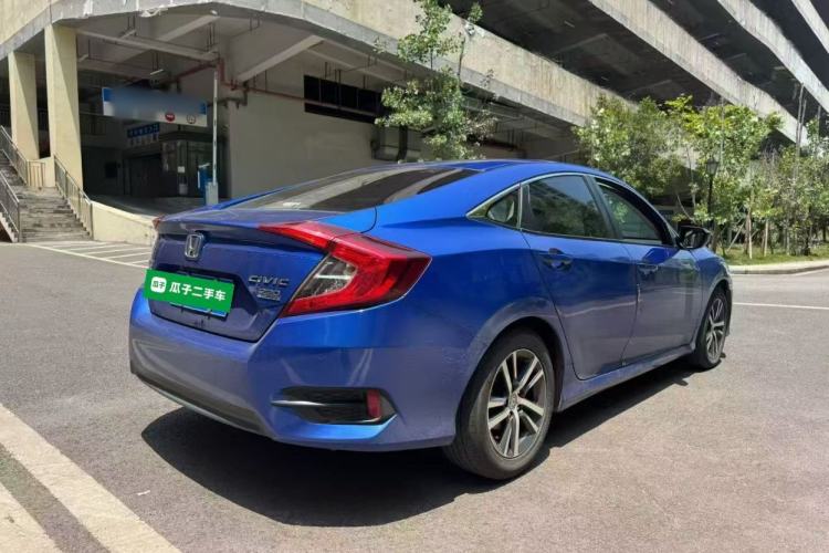 Used Honda Civic 2016 220TURBO Manual Luxury Edition Rear Right 45 Deg