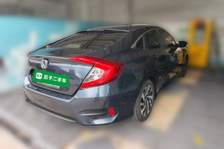 Used Honda Civic 2016 220TURBO CVT Luxury Edition Rear Right 45 Deg