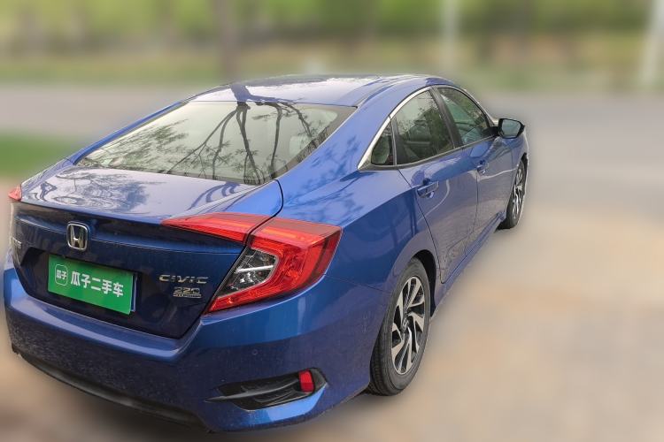 Used Honda Civic 2016 220TURBO CVT Luxury Edition Rear Right 45 Deg