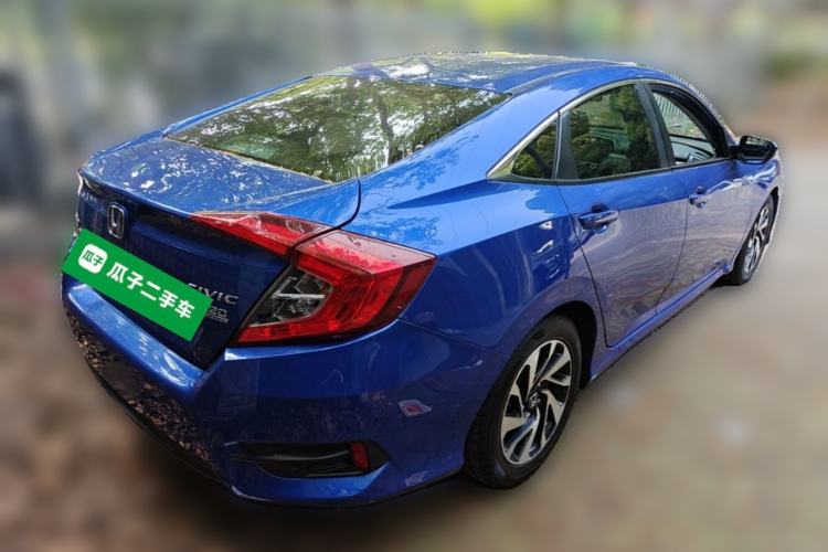 Used Honda Civic 2016 220TURBO CVT Luxury Edition Rear Right 45 Deg