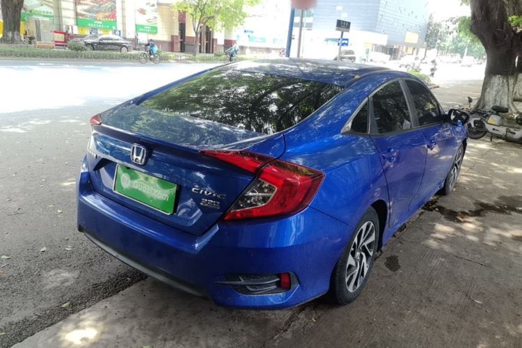 Used Honda Civic 2016 220TURBO CVT Luxury Edition Rear Right 45 Deg