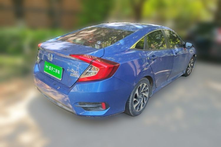 Used Honda Civic 2016 220TURBO CVT Luxury Edition Rear Right 45 Deg