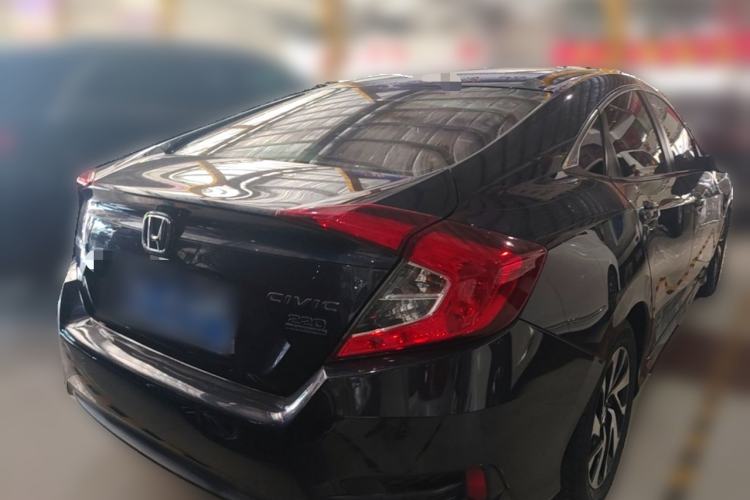 Used Honda Civic 2016 220TURBO CVT Luxury Edition Rear Right 45 Deg