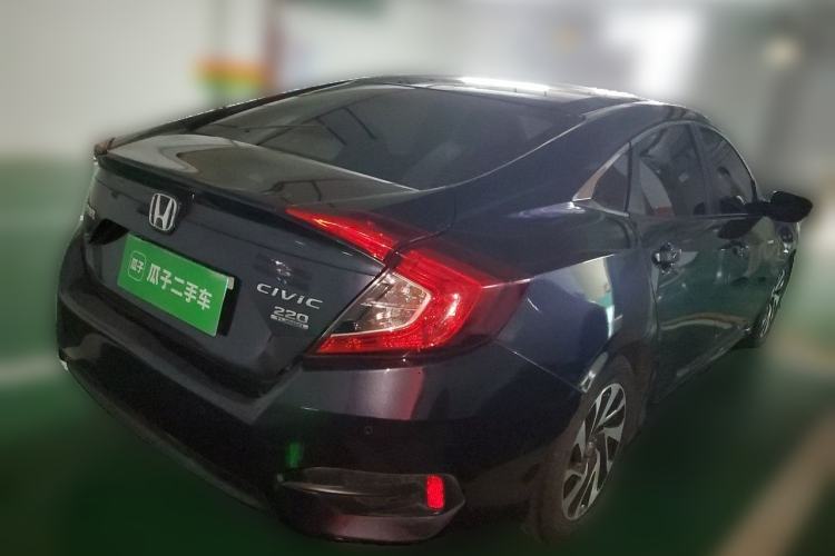 Used Honda Civic 2016 220TURBO CVT Luxury Edition Rear Right 45 Deg