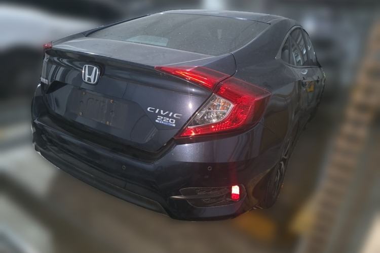 Used Honda Civic 2016 220TURBO CVT Luxury Edition Rear Right 45 Deg