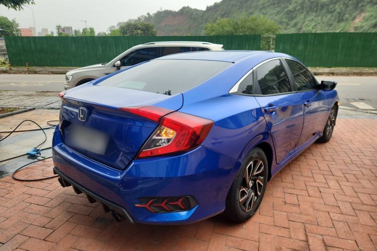 Used Honda Civic 2016 220TURBO CVT Luxury Edition Rear Right 45 Deg
