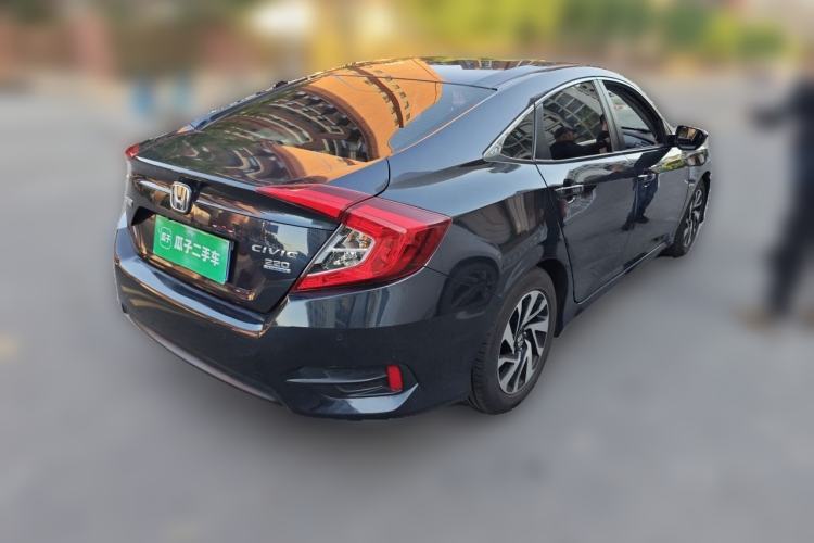 Used Honda Civic 2016 220TURBO CVT Luxury Edition Rear Right 45 Deg