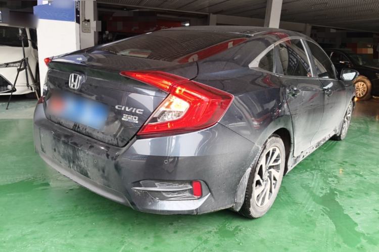 Used Honda Civic 2016 220TURBO CVT Luxury Edition Rear Right 45 Deg