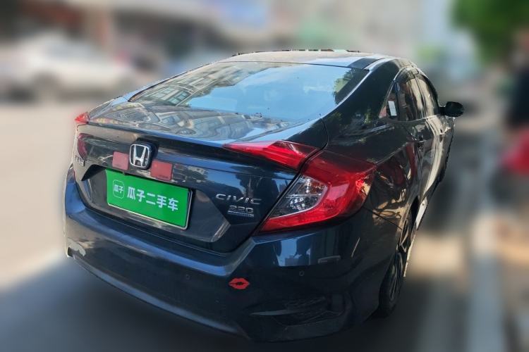 Used Honda Civic 2016 220TURBO CVT Luxury Edition Rear Right 45 Deg