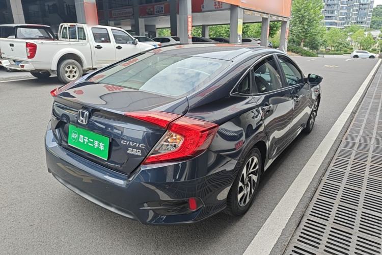 Used Honda Civic 2016 220TURBO CVT Luxury Edition Rear Right 45 Deg