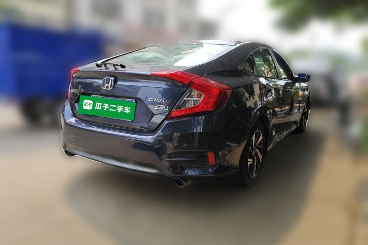 Used Honda Civic 2016 220TURBO CVT Luxury Edition Rear Right 45 Deg