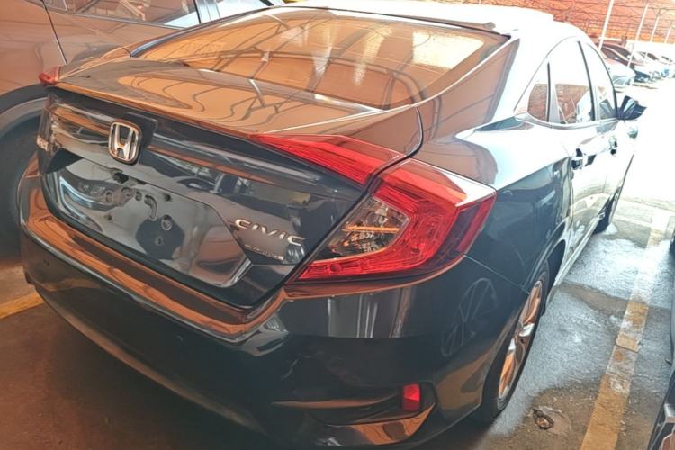 Used Honda Civic 2016 180TURBO CVT Comfort Version Rear Right 45 Deg
