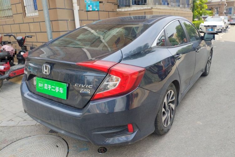 Used Honda Civic 2016 220TURBO CVT Luxury Edition Rear Right 45 Deg