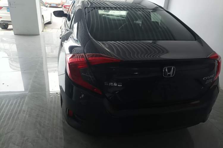Used Honda Civic 2016 220TURBO CVT Luxury Edition Rear