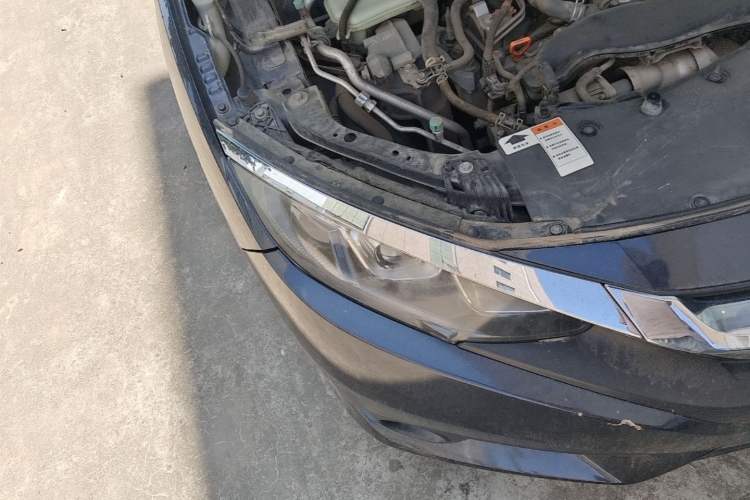 Used Honda Civic 2016 220TURBO CVT Luxury Edition Right Front Headlight