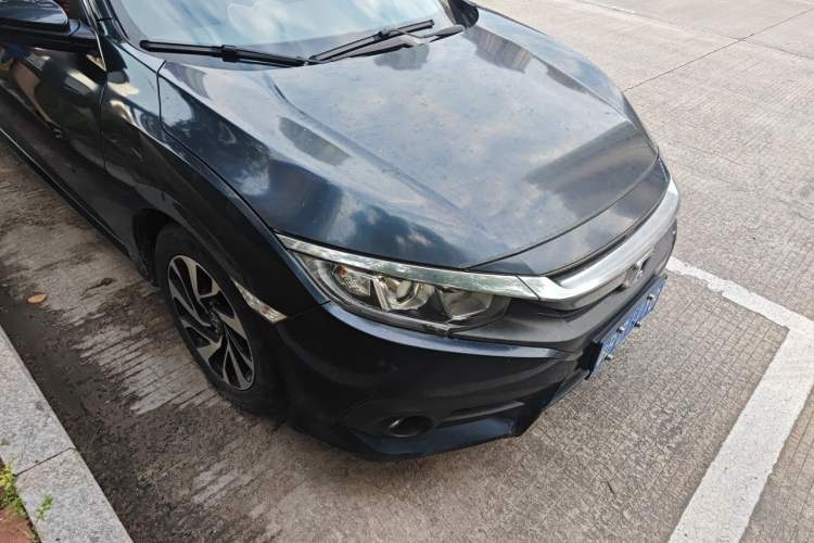 Used Honda Civic 2016 220TURBO CVT Luxury Edition Right Front Headlight