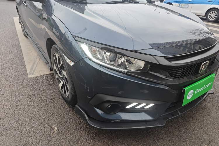 Used Honda Civic 2016 220TURBO CVT Luxury Edition Right Front Headlight