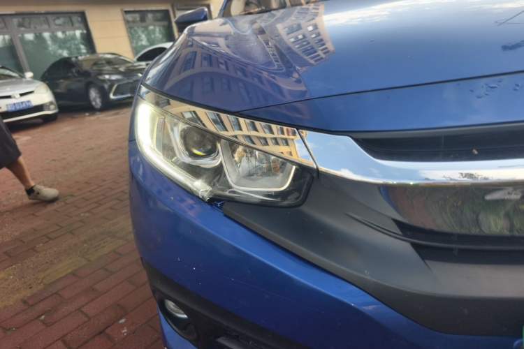 Used Honda Civic 2016 180TURBO CVT Comfort Version Right Front Headlight