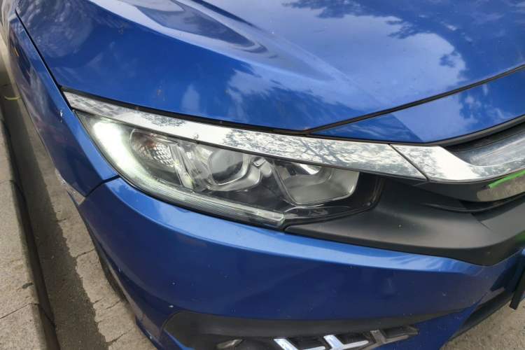 Used Honda Civic 2016 220TURBO CVT Luxury Edition Right Front Headlight