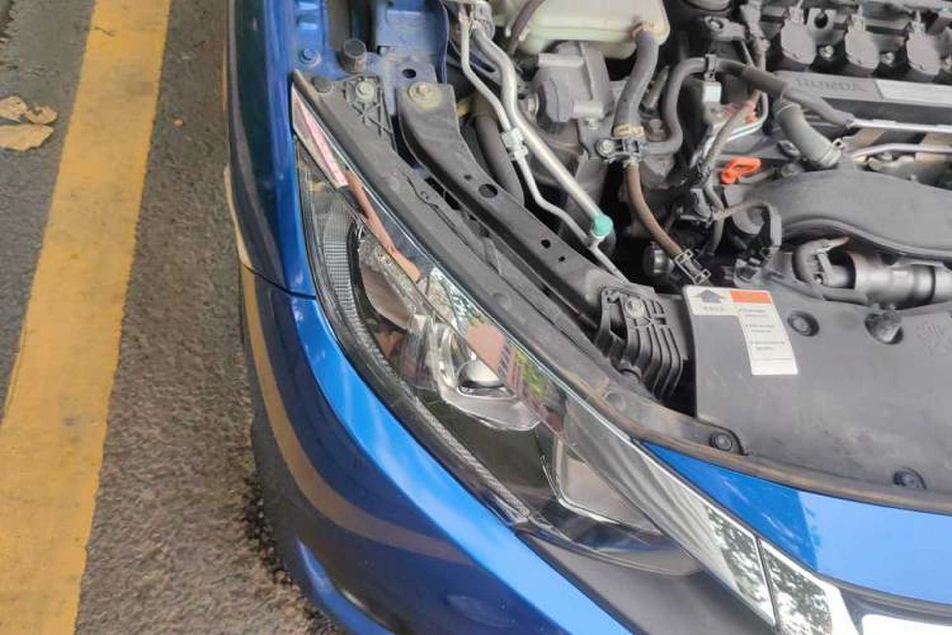 Used Honda Civic 2016 220TURBO CVT Luxury Edition Right Front Headlight