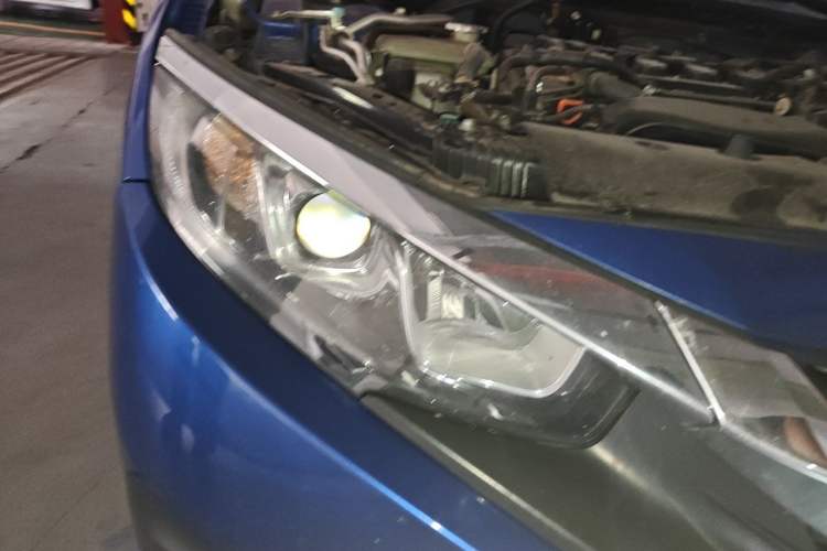 Used Honda Civic 2016 220TURBO CVT Luxury Edition Right Front Headlight