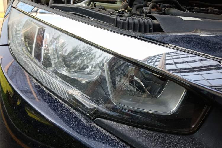 Used Honda Civic 2016 220TURBO CVT Luxury Edition Right Front Headlight