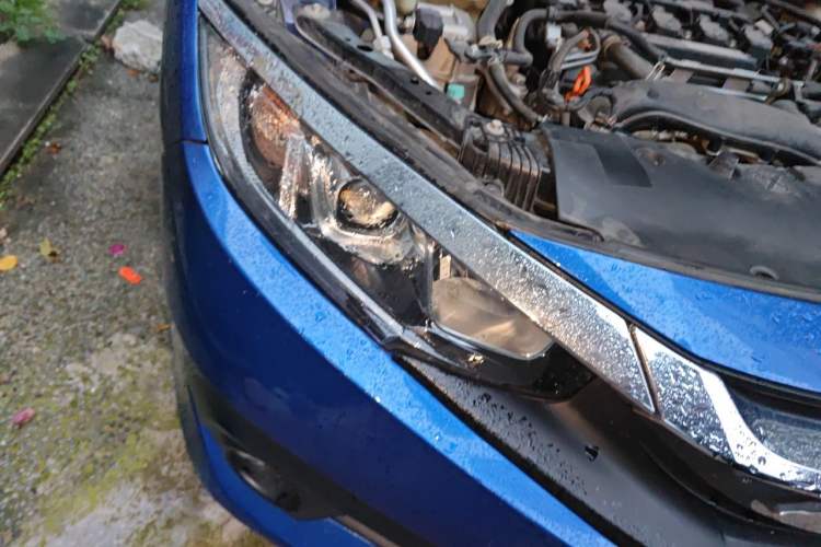 Used Honda Civic 2016 220TURBO CVT Luxury Edition Right Front Headlight