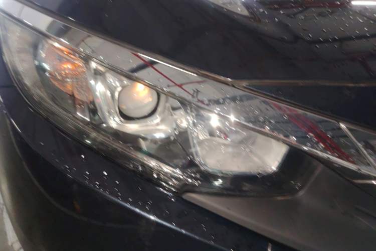 Used Honda Civic 2016 220TURBO CVT Luxury Edition Right Front Headlight