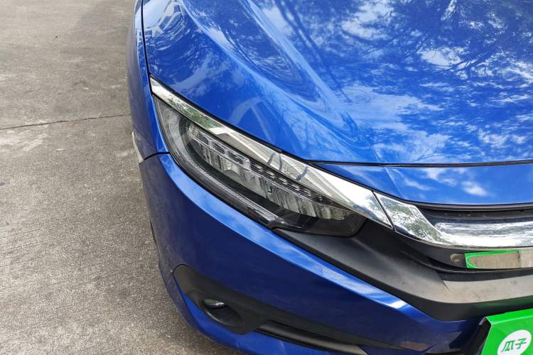 Used Honda Civic 2016 220TURBO CVT Prestige Edition Right Front Headlight