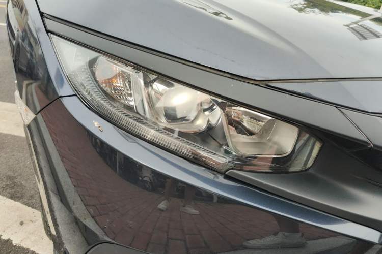 Used Honda Civic 2016 220TURBO CVT Luxury Edition Right Front Headlight