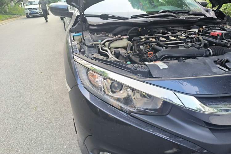 Used Honda Civic 2016 220TURBO CVT Luxury Edition Right Front Headlight