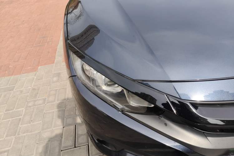 Used Honda Civic 2016 220TURBO CVT Luxury Edition Right Front Headlight