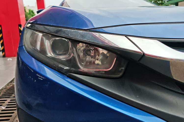 Used Honda Civic 2016 180TURBO CVT Comfort Version Right Front Headlight
