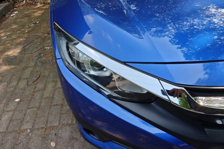 Used Honda Civic 2016 220TURBO CVT Luxury Edition Right Front Headlight