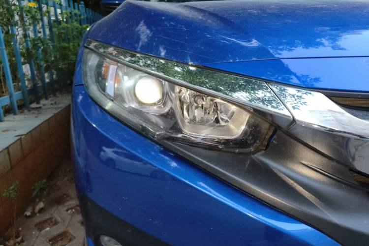 Used Honda Civic 2016 180TURBO CVT Comfort Version Right Front Headlight