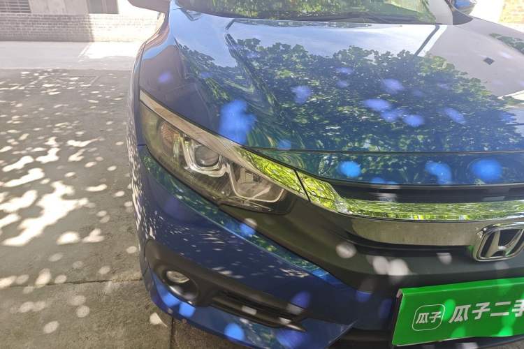 Used Honda Civic 2016 220TURBO CVT Luxury Edition Right Front Headlight