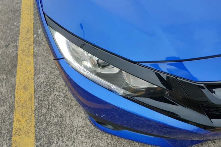 Used Honda Civic 2016 220TURBO CVT Luxury Edition Right Front Headlight