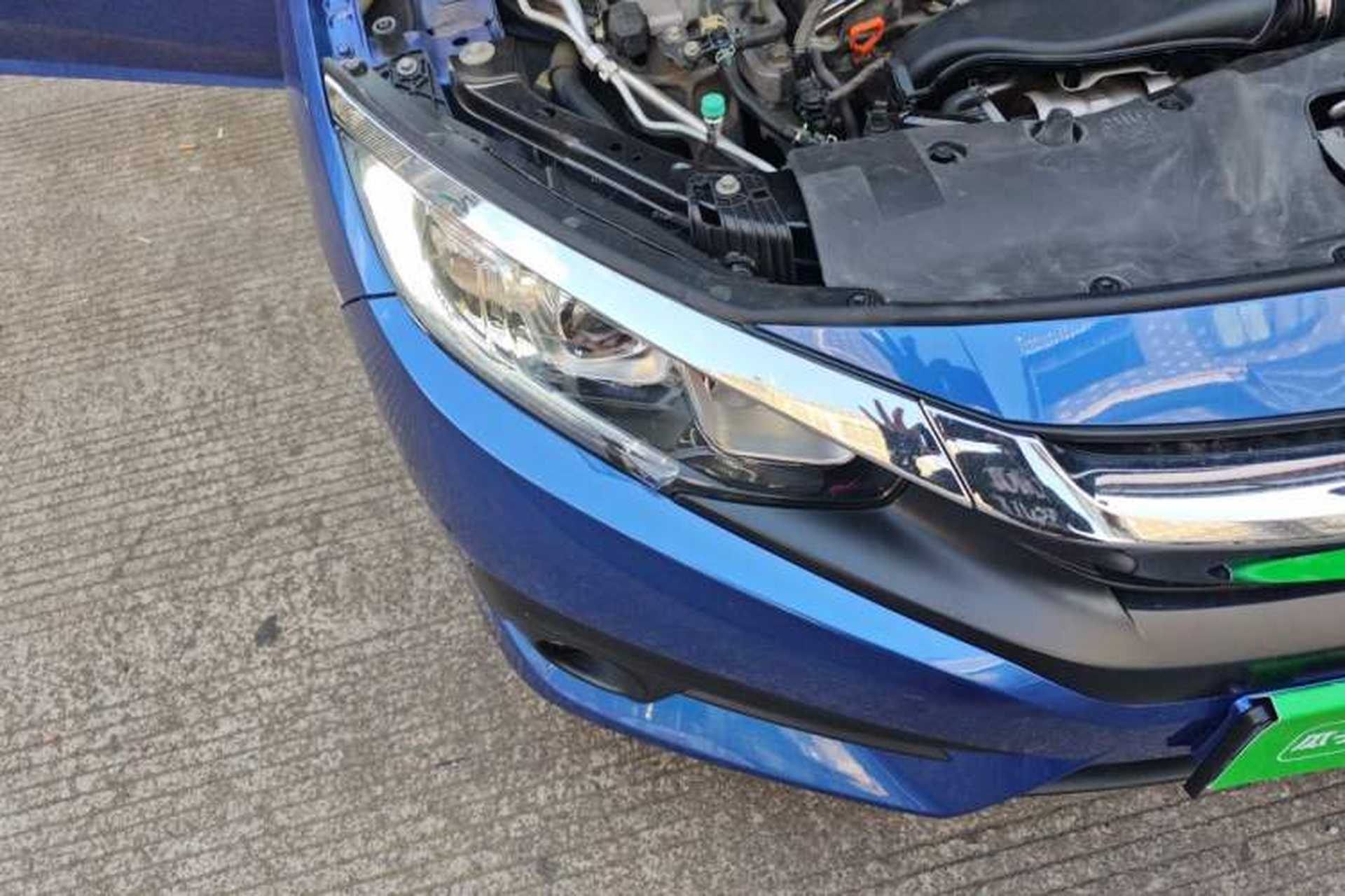 Used Honda Civic 2016 220TURBO CVT Luxury Edition Right Front Headlight