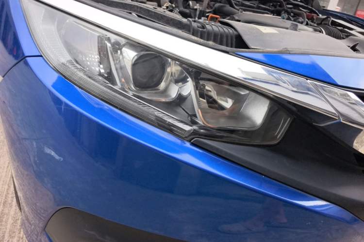 Used Honda Civic 2016 220TURBO CVT Luxury Edition Right Front Headlight